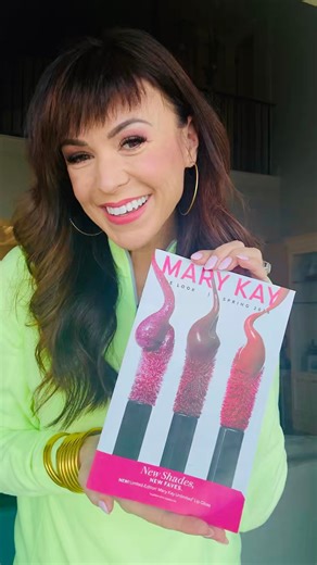 Okay but have you SEEN the new MK Spring catalog?! 😍🔥 New shades. Limited edition gloss. Fresh spring energy. And yes… I’ve already circled my favorites. If your makeup bag needs a little refresh heading into this season, comment GLOW and I’ll send you my top picks based on your style 💕 | Kristin Sharpe NSD