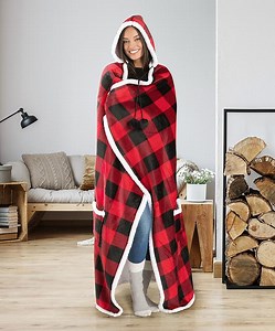 107K views · 1.4K reactions | Teams at Canadian textile company Safdie & Co. Inc. work collaboratively to design sheets, household linens and more in today's trendiest styles. Update your living space with the cozy and innovative hooded blanket below that keeps you warm in style. | Zulily | Facebook