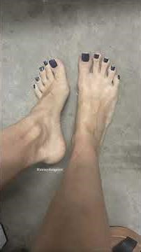 Beautiful Feet: My Foot and Toes👣