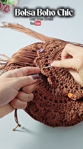 23K views · 584 reactions | Tutorial da bolsa Boho Chic no canal Lany Artes Crochê! 臨﫶 #bolsa #tutorial #artesanato | Lany ArtesCrochê | Facebook