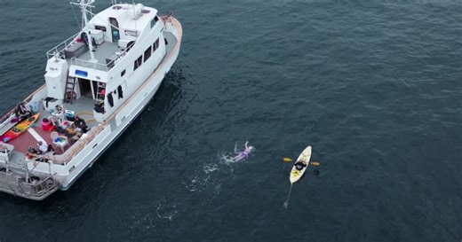WATCH: Arizona woman becomes oldest woman to swim Catalina Channel