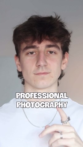 Grigoriy Geniyevskiy on Instagram: "Take photos like a professional with Snap Pro @snapprocamera 📸🚇 @miopstrigger 🔗 in bio 🔗 #photography #motionblur #phototricks"