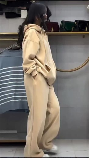 Deal Store on Instagram: "Jogging kylie 💕✨️ Taille : 36.38.40.42.44.46 👌"