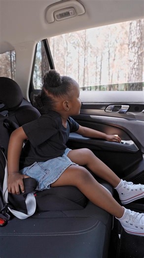 Lethu took the Ford Territory for a spin and explored all its amazing features!​ From the spacious boot and generous legroom, to the massive infotainment screen, USB & Type-C charging ports, magic twisty dial, and electric windows — every corner of the Territory is built for fun and comfort!​ Lethu discovered that the Territory is more than just a drive — it’s a statement. Book your test drive to experience it yourself: https://bit.ly/4q93a4G #FordFAMView #FordTerritory #FordSouthAfrica | Ford