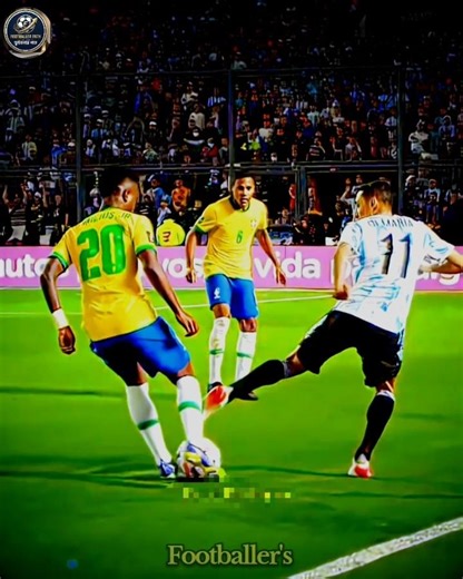 Di Maria vs Vinicius Jr! 🇦🇷🇧🇷 #Shorts #DiMaria #ViniJr