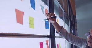 clip-1096371911-animation-data-processing-over-diverse-business-people