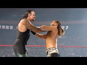The Undertaker and Shawn Michaels kick off the Royal Rumble Match: Royal Rumble 2008