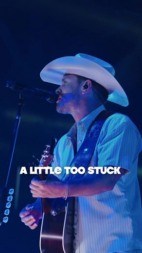 Dustin Lynch: Easy To Love Performance in Indio, CA