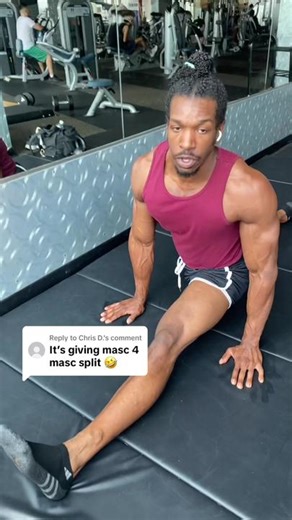 Replying to @Chris D. 😂🤣😂 Ima keep practicing!!! #happyfriday #fridaynight #flexible #limber #splits #gymtok