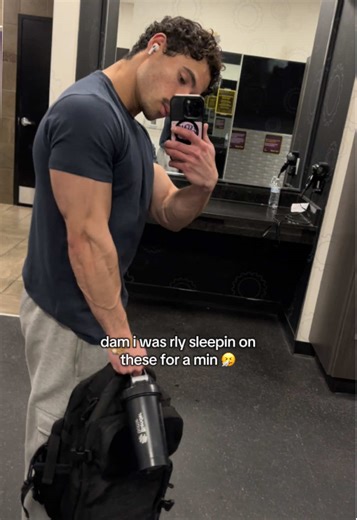 vstopshop (@mario.us2025)’s videos with original sound - Space Snicker AE