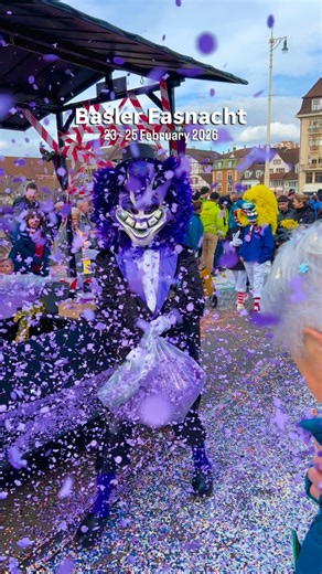 Basler Fasnacht – the largest Carnival in Switzerland 🇨🇭 So unique and high in quality that it’s on the UNESCO Intangible Cultural Heritage List. ‼️ Things you need to know about Carnival in Basel: ❣️ In 2026, it starts on 23 February, kicking off with the Morgenstreich at 4 a.m. ❣️ The Cortege parade takes place on Monday and Wednesday at 13:30. ❣️ Over 20,000 participants and about 200,000 visitors join every year. ❣️ The Cortege features Cliques parading with elaborate costumes, full-face L