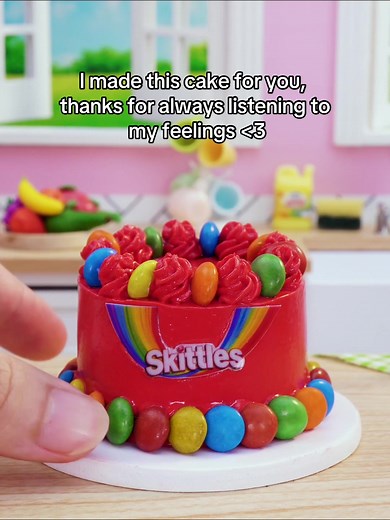 Miniature Baking: Cute and Colorful Cake Decorating Ideas