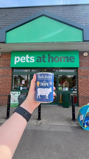Stocking up on our Tripe recipe? Here's where you can get your paws on the good stuff 👇 Check out our 'where to buy' page for more info: https://bit.ly/4fVt2vW #ButchersDogFood #Tripe #DogFood #NaturalDogFood | Butcher's Dog Food