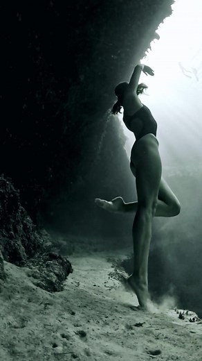 Conquer Your Fears with Underwater Ballet at Blue Hole