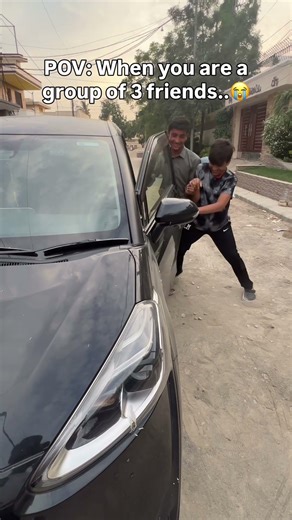 POV: When you are a group of 3 friends..🤣😭
