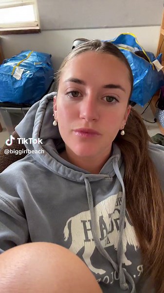 beach (@biggirlbeach)’s videos with original sound - beach