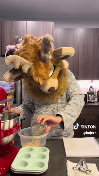 Muffin time :D! I wanted to make some muffins I can eat before my early classes :3 #furry #fursuit #deer #cooking #baking