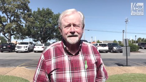 Tennessee customers weigh in on Cracker Barrel’s return to the ‘Old Timer’ logo