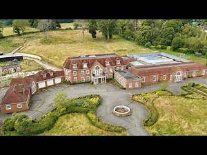 Bankrupt BILLIONAIRE'S ABANDONED Mega Mansion With EVERYTHING Left Inside