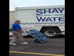 Magliner Trayless Bottled Water Truck