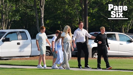 Kim Zolciak, Kroy biermann attend church with their kids amid bitter divorce
