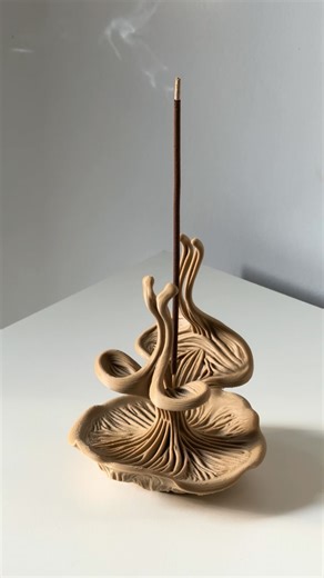 Anshuman Kumar | Designer on Instagram: "Presenting the incense holder drawing form from eternal dancing serpents and textures from banyan tree root growth.. both metaphors very sacred in Hinduism, Buddhism, other Asian cultures and is part of everyday rituals. One of the most complex surface I’ve designed for 3d printing with minimal supports around the overhangs. More on that in the next post for the process. Don’t worry the stick doesn’t touches any surfaces nearby and is safe with high stren