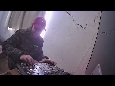 TOCANDO Ibiza AO VIVO NA AKAI MPD32 TRANCE MUSICA ELETRONICA