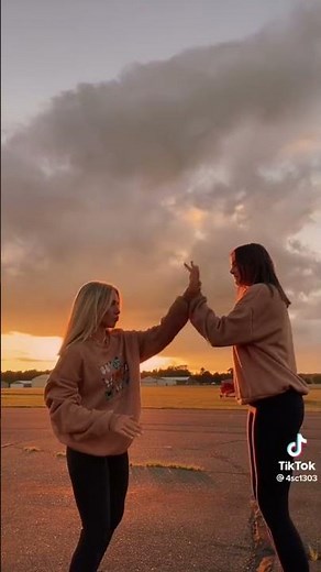 Dances to do with your bestfriend 1/20