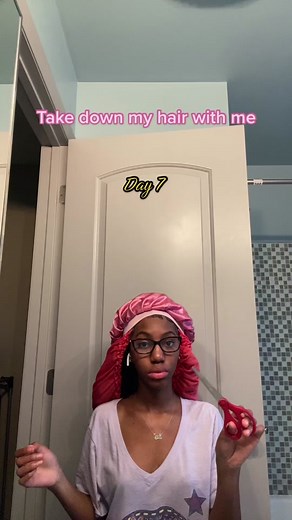 #michigan #viral #hair #fyp #christmas #day7 #takedownmyhairwithme #butterflylocs #greenscreensticker
