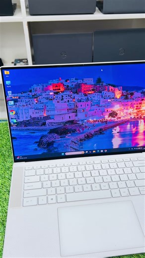 Model: Dell XPS 15 9510💻 ► Processor: i7 11th Gen (i7-11800H) ► RAM: DDR4 16GB Ram, 3200MHz ► Storage: 1024 GB NVMe SSD PCIe (Gen4) ►Display: OLED 15.6