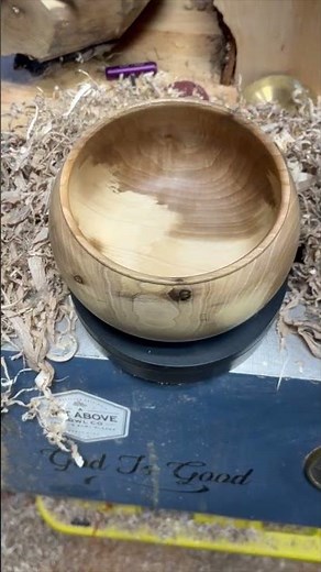 English Walnut Full Turn Tomorrow! #tonyturnswood #woodturner #woodturning #woodworking