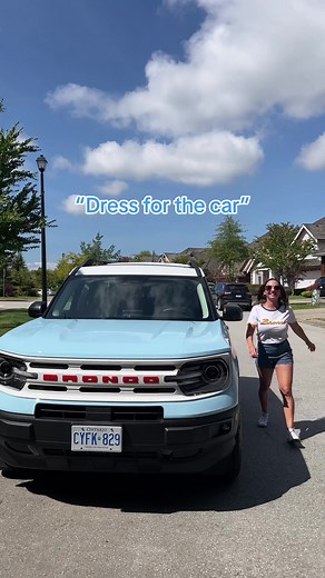 Dress for the Car: 2023 Ford Bronco Sport in Blue
