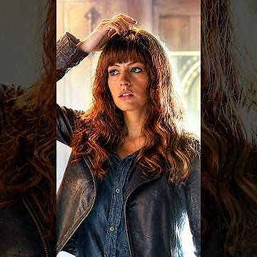 An Ordinary Woman Wakes Up to Discover She Can Control a Giant Monster #movie #viralvideo #shorts