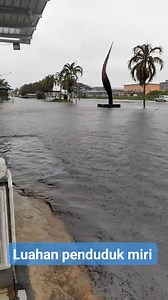 Im not thing to say anymore.... Before chinise new year one time.... Now second time.... Mana yb area senadin sini....sebelum sudah kena banjir area senadin... Sudah yb datang tengok... Apa macam saya tanya kamu yb.... Dalam setahun Sebelum banjir kita area senadin sini.... Belum lagi kita nampak ada jalankan tugas kamu orang... Kalau banjir ada saja yb semua keluar gambar sini sana... Tapi tak nampak perubahan area senadin....kami semua yang bisnes ni area senadin susah betul... Rugi no income 