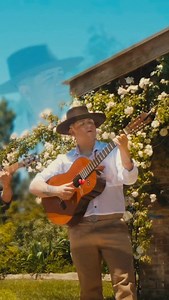 Te fuiste de aquí 💔 El mix de Chamame se postergó para el jueves 20 pero no importa, lo recibimos con más sed🥵🍷 quien lo espera ? | Santiago Cañete