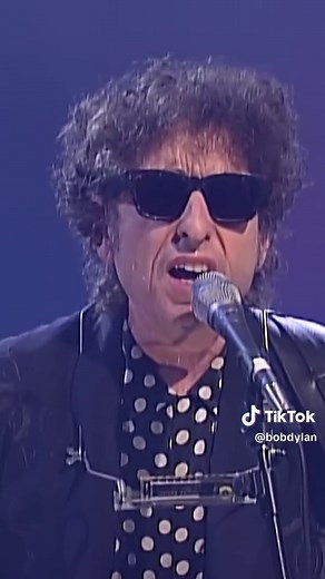 Bob Dylan: Knockin’ On Heaven’s Door Live Performance