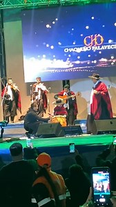 251K views · 8.5K reactions | SACÓ EL BOMBO LEGÜERO Y QUEDARON DESLUMBRADOS  En medio del festival cuando cantaba el Chaqueño Palavecino, un pequeño gauchito sacó su bombo y dislumbró tanto al cantante como a todo el público presente. | El 10 TV | Facebook