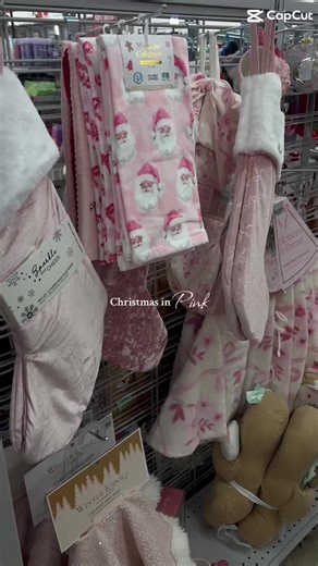 Pink Christmas Aesthetic Ideas for the Holidays