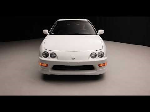 21k-Mile 2000 Acura Integra GS-R Hatchback 5-Speed | Functions