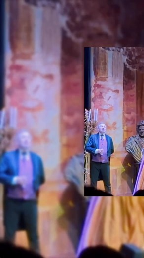 Deborah Sasson on Instagram: "Gestern hatten wir die letzte Phantom der Oper Show 2025 . Das Jahr mit stehende Ovationen in der Jahrhunderthalle Frankfurt beendet. Euch allen ein erfolgreiches Jahr ♥️♥️"