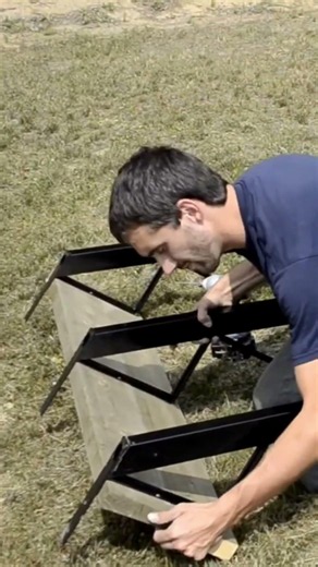 Prefabricated Steel Stair Stringers! #cooltools #construction #stairs #innovation