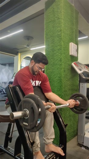 How to BICEP CURL (the RIGHT way)