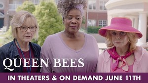 Queen Bees | Tráiler oficial