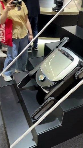 Dreame’s Stair-Climbing Robot Vacuum | First Look 2026 Preview | IFA 2025