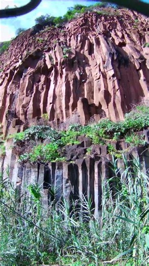 Interesting columnar jointing, Madeira / Disjunção primática