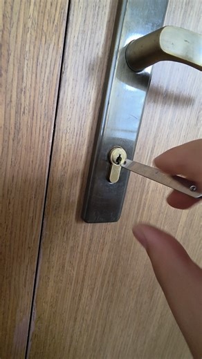 Main door lock successfully unlocked in Yishun! If you’re around Serangoon and need a locksmith, Alex Locksmith is just a call away. 🔐🚪 #alexlocksmith #locksmith singapore #locksmith sg #locksmith serangoon #24 hour locksmith lost key emergency locksmith locksmith hougang locksmith ang mo kio locksmith bishan locksmith toa payoh locksmith kovan locksmith seng kang locksmith ponggol car locksmith motorcycle locksmith safe locksmith motorcycle key duplicate car key duplicate letter box locksmith