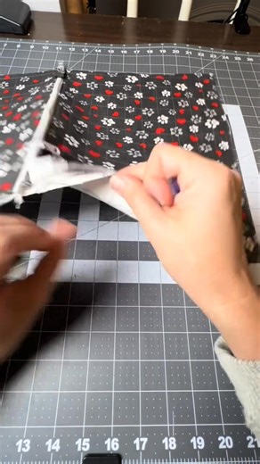 Part 1 | Part 1 Boxy Bag tutorial for a beginner video by Ashley | Quilting & My Life #sewing #quilting #boxybag #sewingtutorial #beginnerquilter | Jennifer