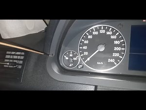 How to remove the instrument cluster of a Mercedes A-Class