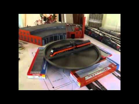 My New Walthers Cornerstone HO-Scale 130' Motorized Turntable