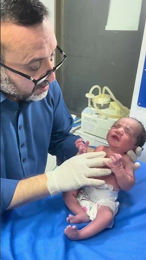 Newborn Reflexes Explained | Healthy Baby Signs at Birth | Sumaira Kousar